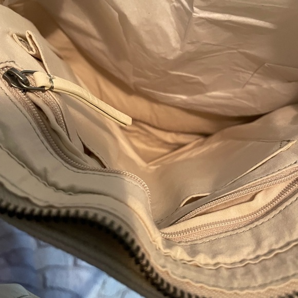 Free People Whitney Heritage Tote. NWOT - Picture 7 of 7